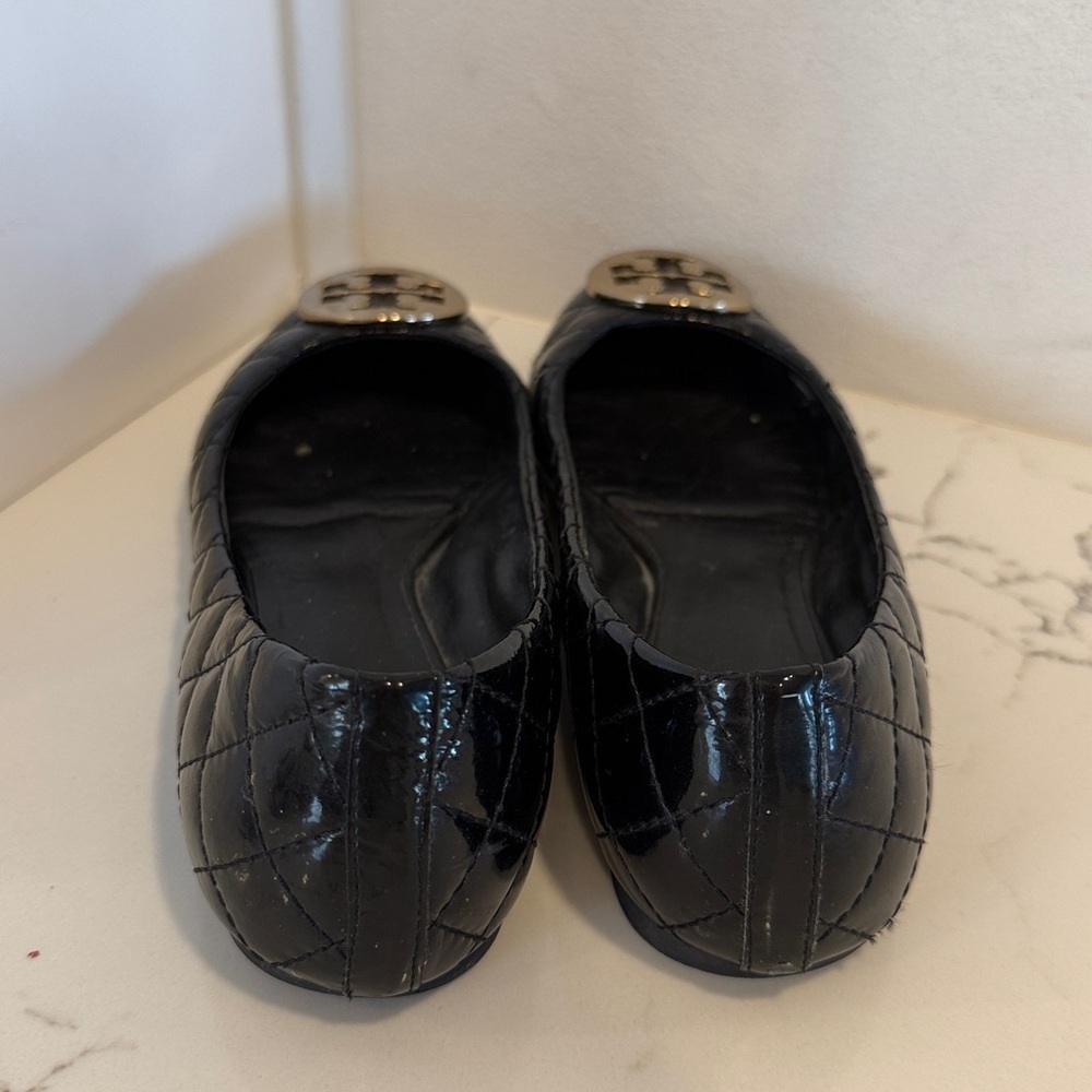 Tory Burch Black Leather Flats 8M - Picture 3 of 5